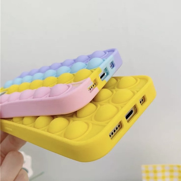 Bubble Fidget Toy iPhone Case - Picture 3 of 6